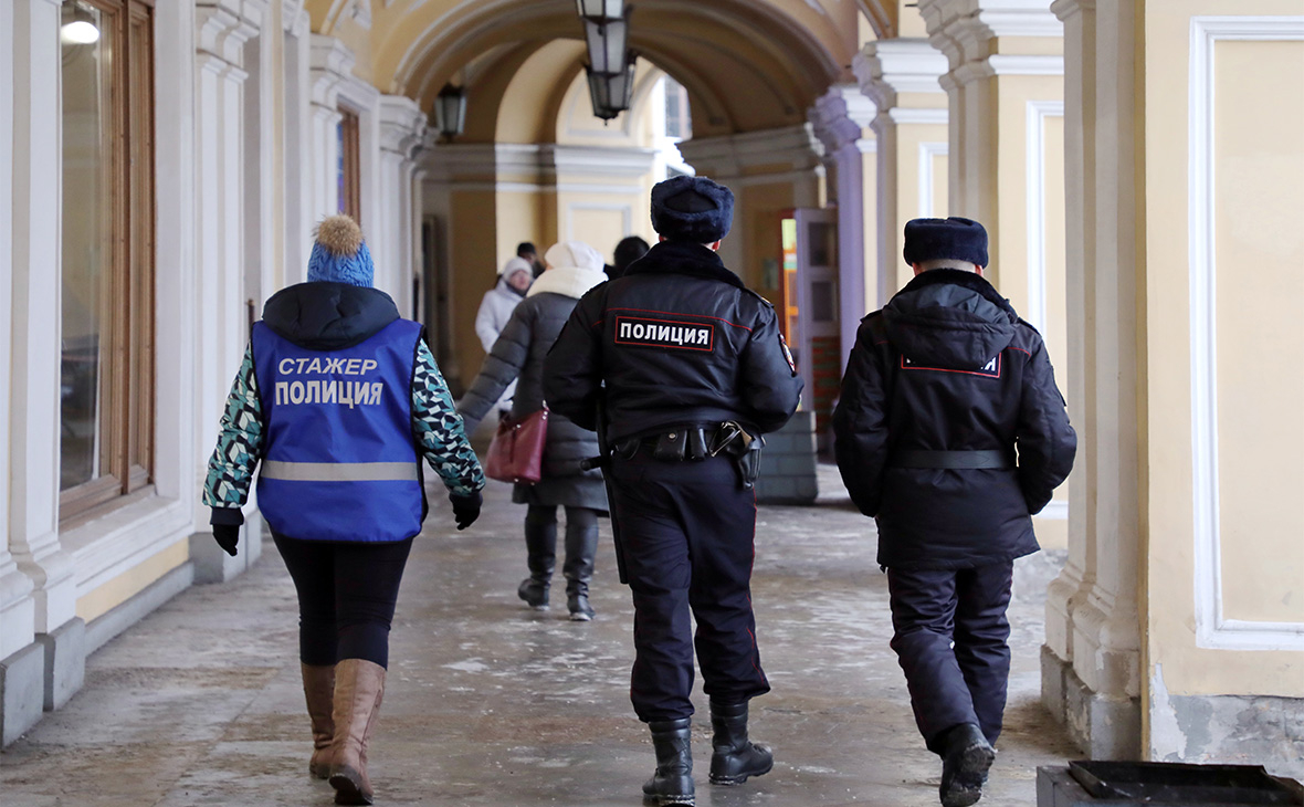 В полиции изменились условия службы